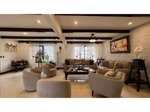 Luxury home in Escazú, Provincia de San José