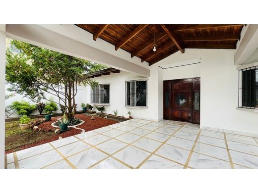 Casa de lujo en Grecia, Provincia de Alajuela