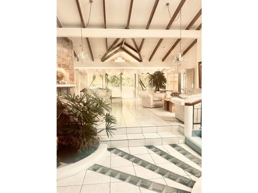 Luxury home in Pavas, Cantón de San José