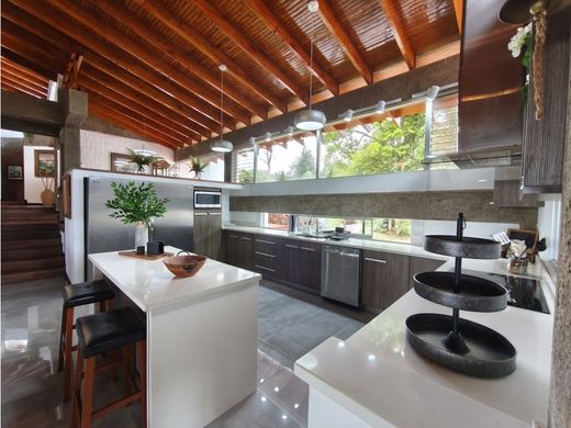 Country House in San Ramón, La Unión