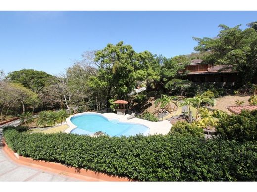 Luxus-Haus in Colón, Mora