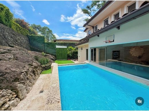 Luxury home in Escazú, Provincia de San José