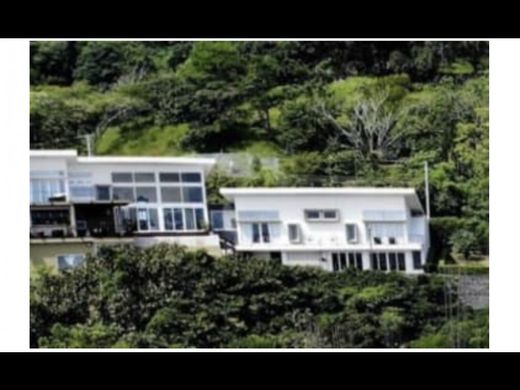 Casa di lusso a Escazú, Provincia de San José