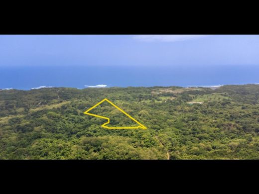 Terreno a Santa Ana, Provincia de San José