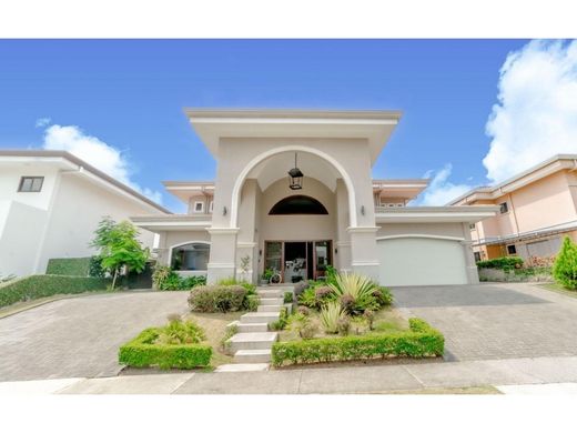 Casa di lusso a Escazú, Provincia de San José