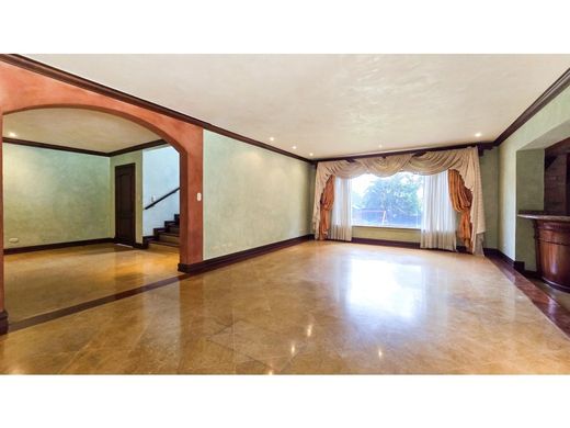 Casa di lusso a Escazú, Provincia de San José