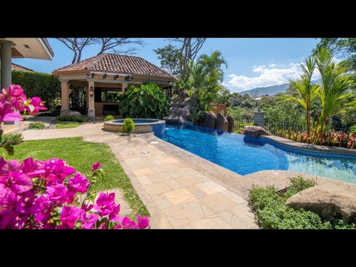 Luxury home in Santa Ana, Provincia de San José