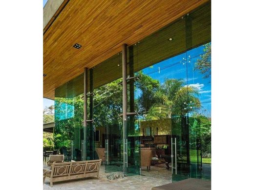 Maison de luxe à Escazú, Provincia de San José