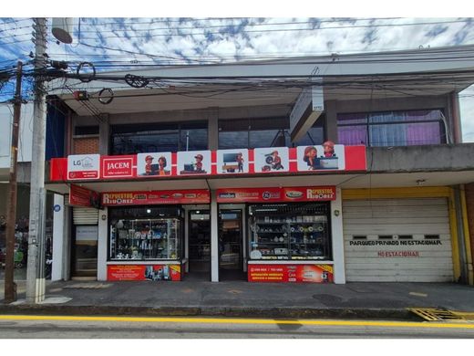 Edificio en Heredia, Cantón de Heredia