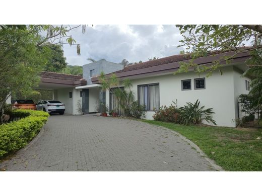 Casa de lujo en Santa Ana, Provincia de San José