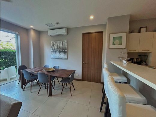 Apartment / Etagenwohnung in Escazú, Provincia de San José