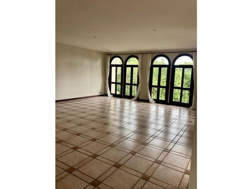 Apartment in Escazú, Provincia de San José