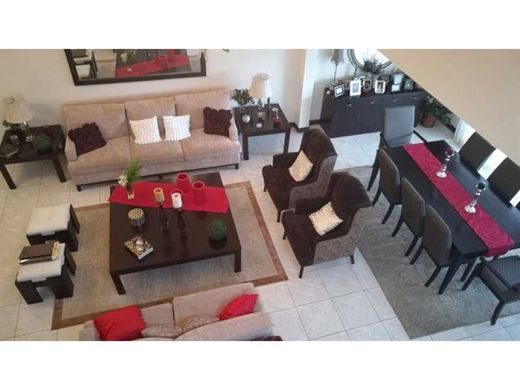 Luxury home in San Vicente de Moravia, Moravia