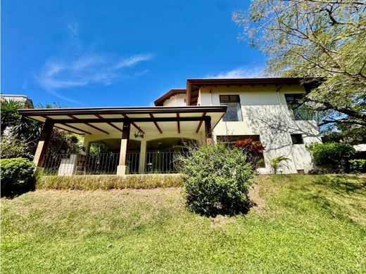 Luxury home in Escazú, Provincia de San José