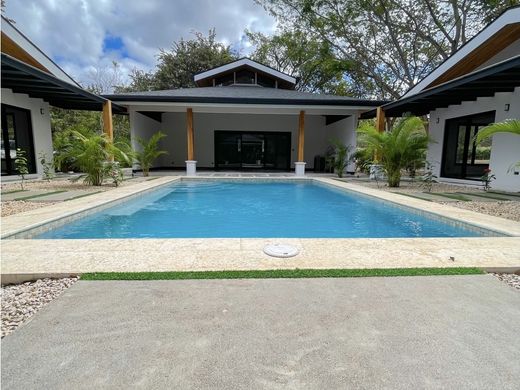 Luxus-Haus in Potrero, Santa Cruz