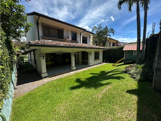 Luksusowy dom w Santa Ana, Provincia de San José