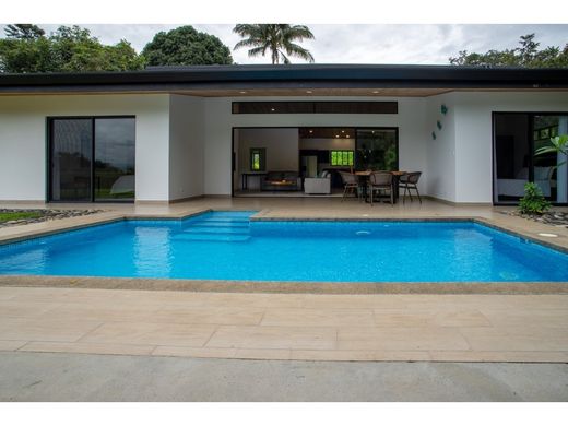 Luxury home in Atenas, Provincia de Alajuela