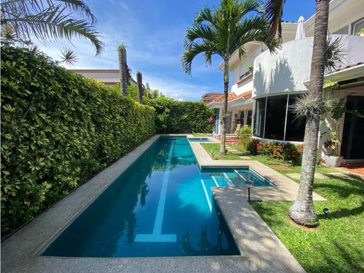 호화 저택 / Santa Ana, Provincia de San José