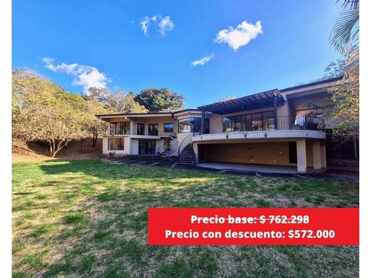 Luxury home in Guachipelín, Escazú
