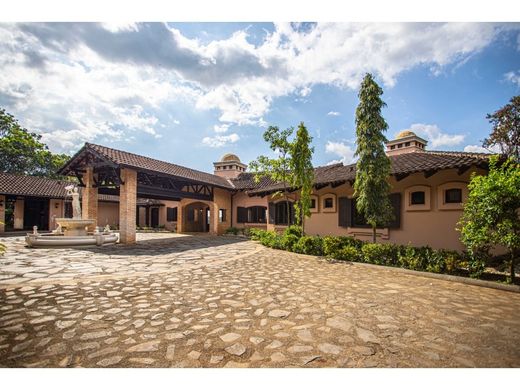 Luksusowy dom w Guácima, Cantón de Alajuela