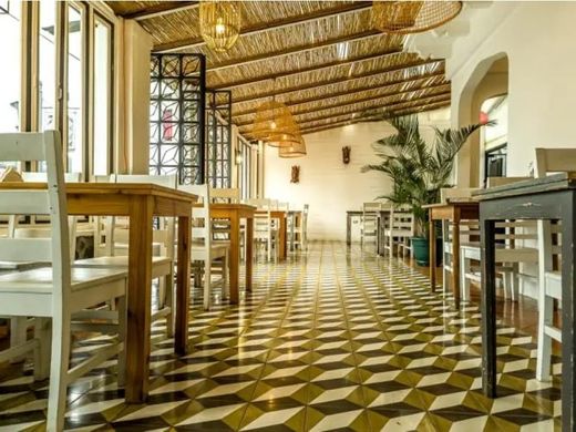 Edificio en San José, Cantón de San José