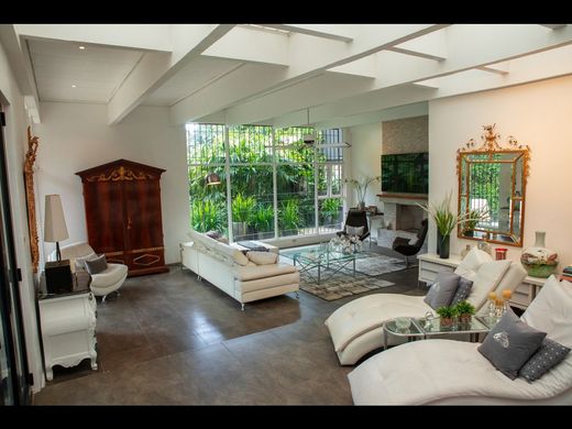 Πολυτελή κατοικία σε Escazú, Provincia de San José