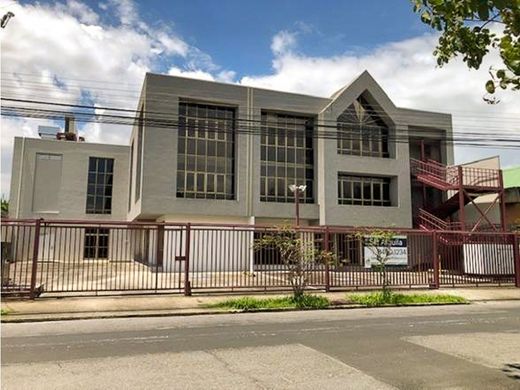 Complesso residenziale a Mata de Palo, Cantón de San José