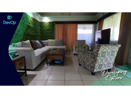 Luksusowy dom w Alajuela, Cantón de Alajuela