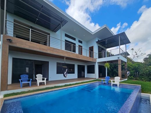 Luxe woning in Parrita, Provincia de Puntarenas