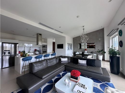 Penthouse in Guachipelín, Escazú