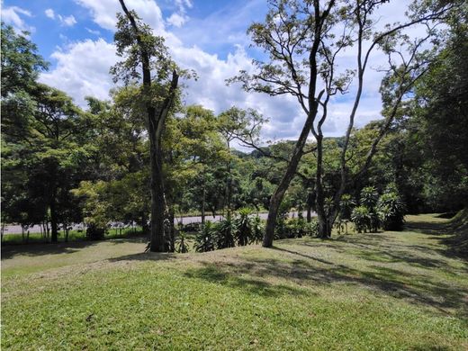 Hotel - Atenas, Provincia de Alajuela