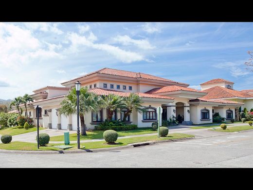 Luxury home in Santa Ana, Provincia de San José