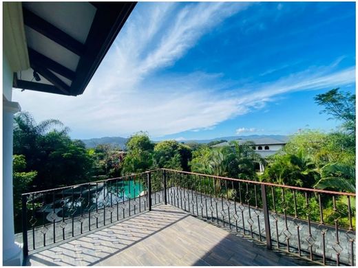 Luxury home in Guácima, Cantón de Alajuela
