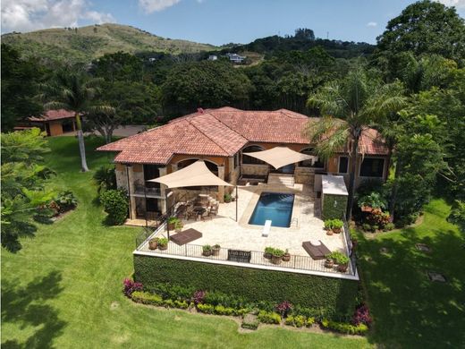 Luxury home in Naranjo, Provincia de Alajuela