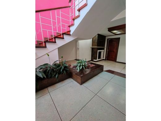 Residential complexes in San José, Cantón de San José