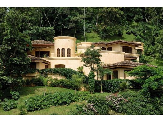 Luxury home in Santa Ana, Provincia de San José