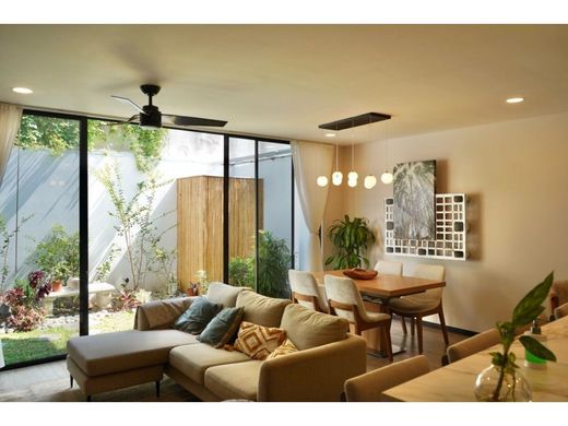 Casa di lusso a Santa Ana, Provincia de San José