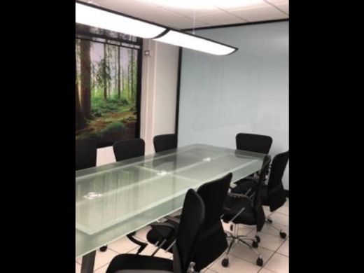 사무실 / San Pedro, Montes de Oca