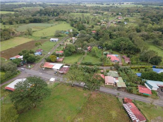 Ρουστίκ ή αγροικία σε Alajuela, Provincia de Alajuela