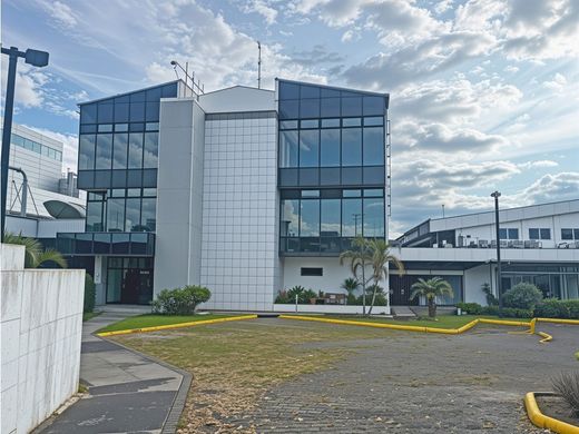 Residential complexes in Isla, Provincia de San José