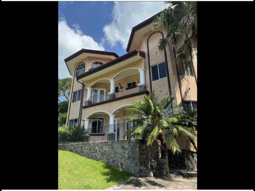 Casa di lusso a Santa Ana, Provincia de San José