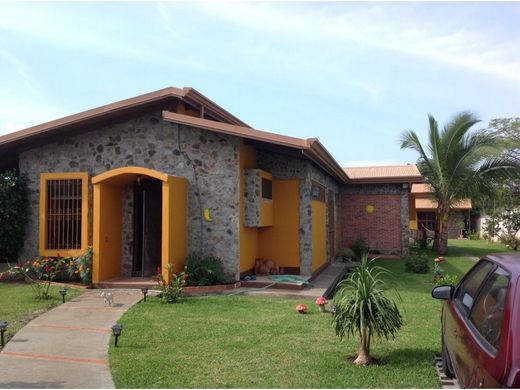 Casa di lusso a Santa Ana, Provincia de San José