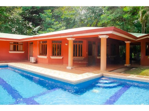 Luxus-Haus in Potrero, Santa Cruz