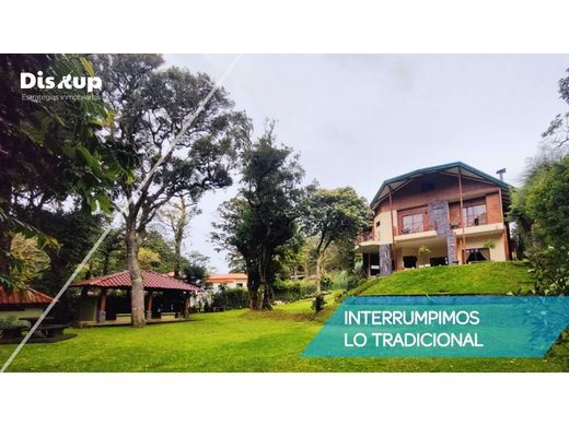 호화 저택 / San Rafael, Provincia de Heredia
