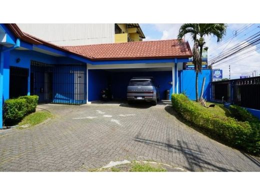 Ufficio a Belén, Carrillo