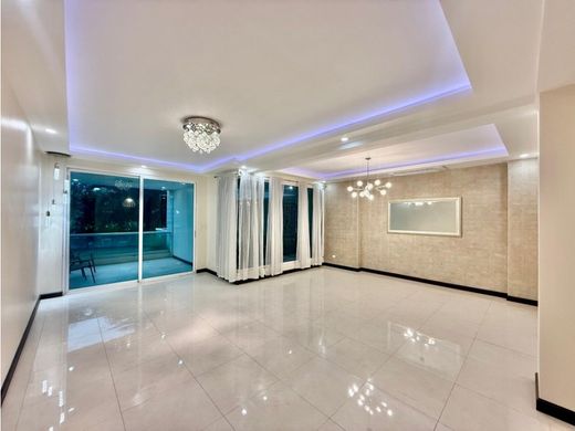 Complexos residenciais - Escazú, Provincia de San José