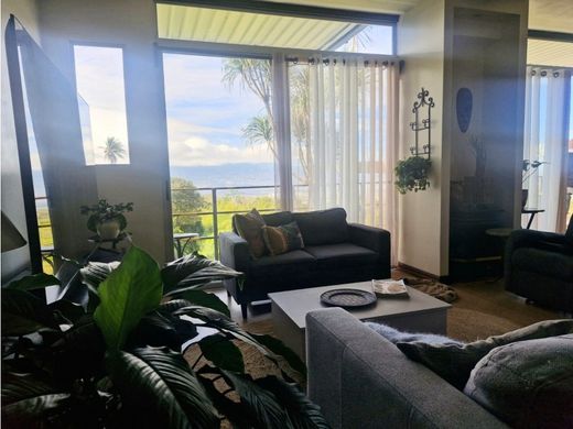 Maison de luxe à San Rafael, Provincia de Heredia
