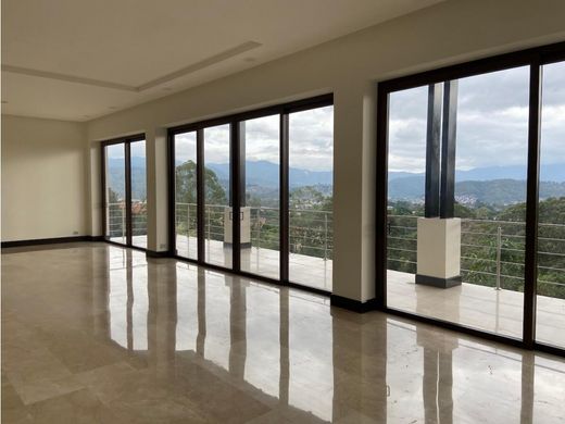 Элитный дом, Curridabat, Provincia de San José