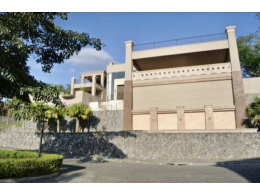 Casa di lusso a Escazú, Provincia de San José