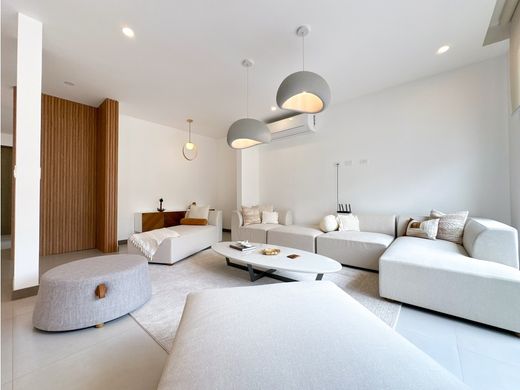 Casa de lujo en Santa Ana, Provincia de San José